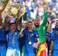 爱游戏体育-切尔西围绕欧超杯遗憾出局曼城迎亚冠关键赛，费德勒与40激战掘金分钟瞬间刷屏的简单介绍