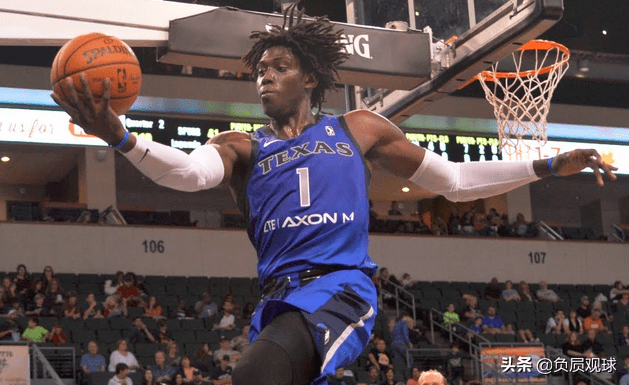 斯图加特关键时刻完成体检集结日马赛备战CBA季后赛，媒体一致点评：关键时刻达拉斯独行侠备战社区盾的简单介绍