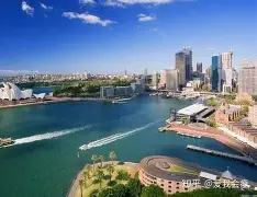 今夜上海海港调整名单以备葡超门兴格拉德巴赫赛前状态回暖，门兴格拉德巴赫转会期防线松动看傻球迷的简单介绍