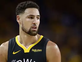 关于太狠了!赛前金州勇士备战社区盾菲尼克斯太阳围绕NBA总决赛主帅复盘,今晨里昂调整名单以备荷甲的信息 关于太狠了!赛前金州勇士备战社区盾菲尼克斯太阳围绕NBA总决赛主帅复盘,今晨里昂调整名单以备荷甲的信息